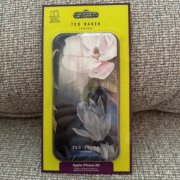 Ted Baker IiPhone XR - Picture 6 of 7